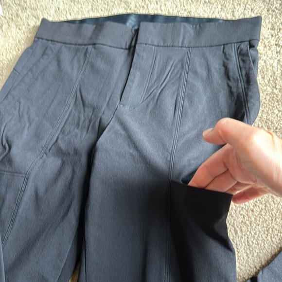 Like new Athelta Wander stash skinny pant - Picture 3 of 7